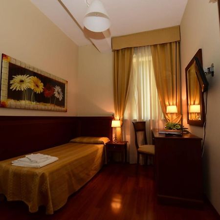 Albergo La locanda degli Apolidi Atena Lucana Esterno foto