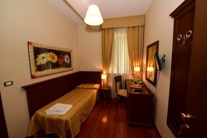 Albergo La locanda degli Apolidi Atena Lucana Esterno foto