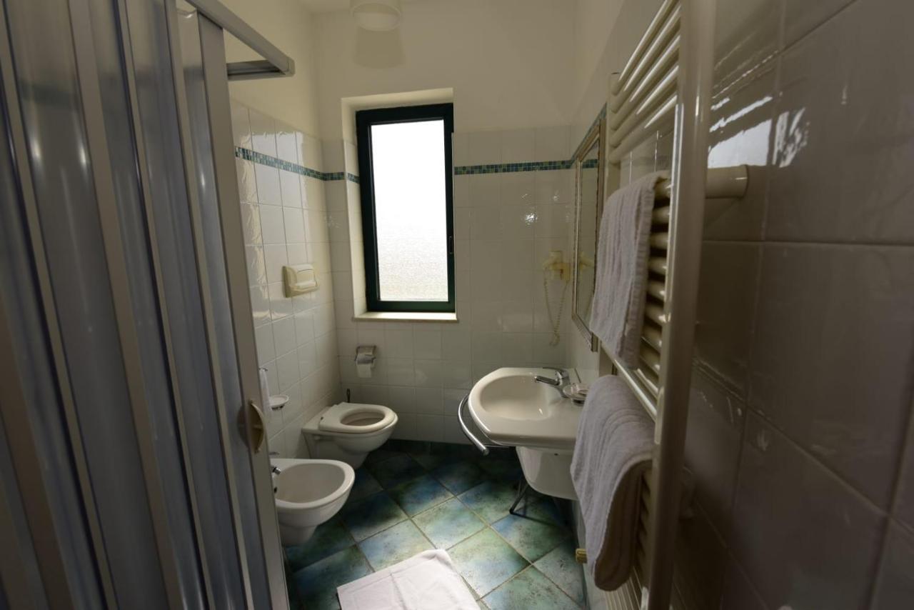 Albergo La locanda degli Apolidi Atena Lucana Esterno foto