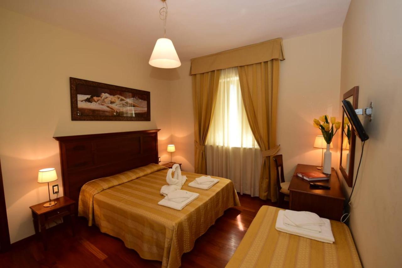 Albergo La locanda degli Apolidi Atena Lucana Esterno foto