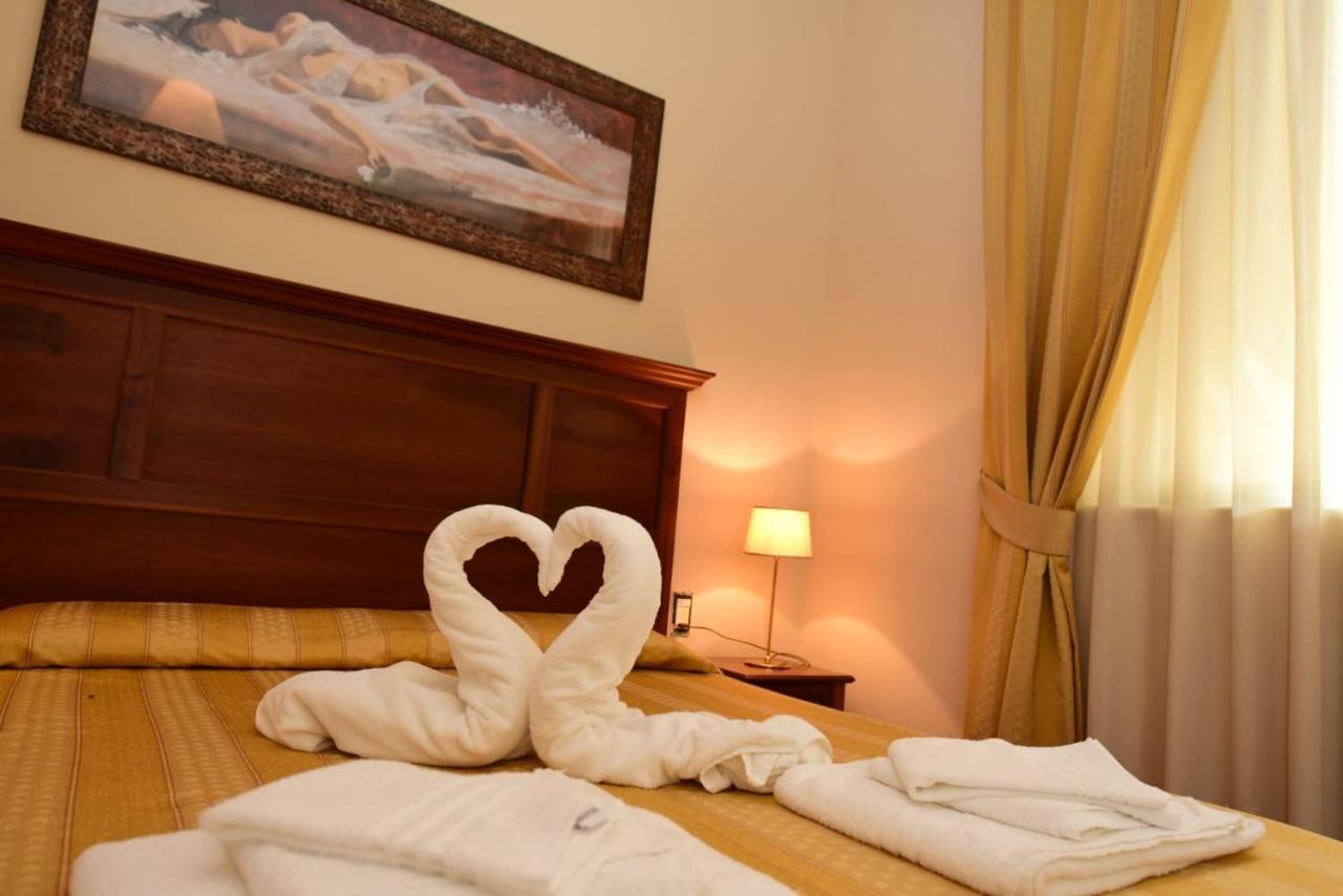 Albergo La locanda degli Apolidi Atena Lucana Esterno foto