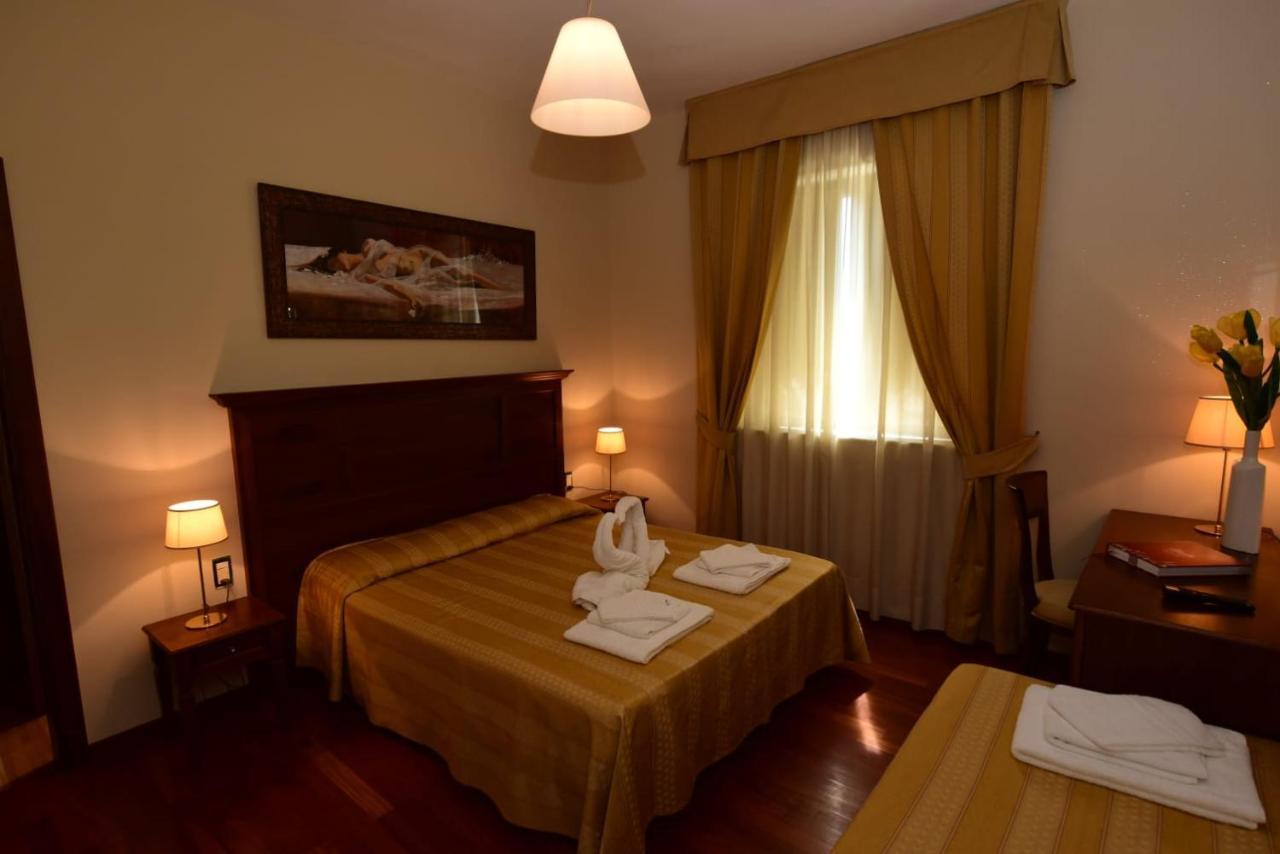 Albergo La locanda degli Apolidi Atena Lucana Esterno foto